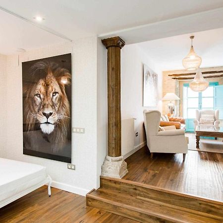 Revitalized Apartment In Historical Building Girona Exteriér fotografie